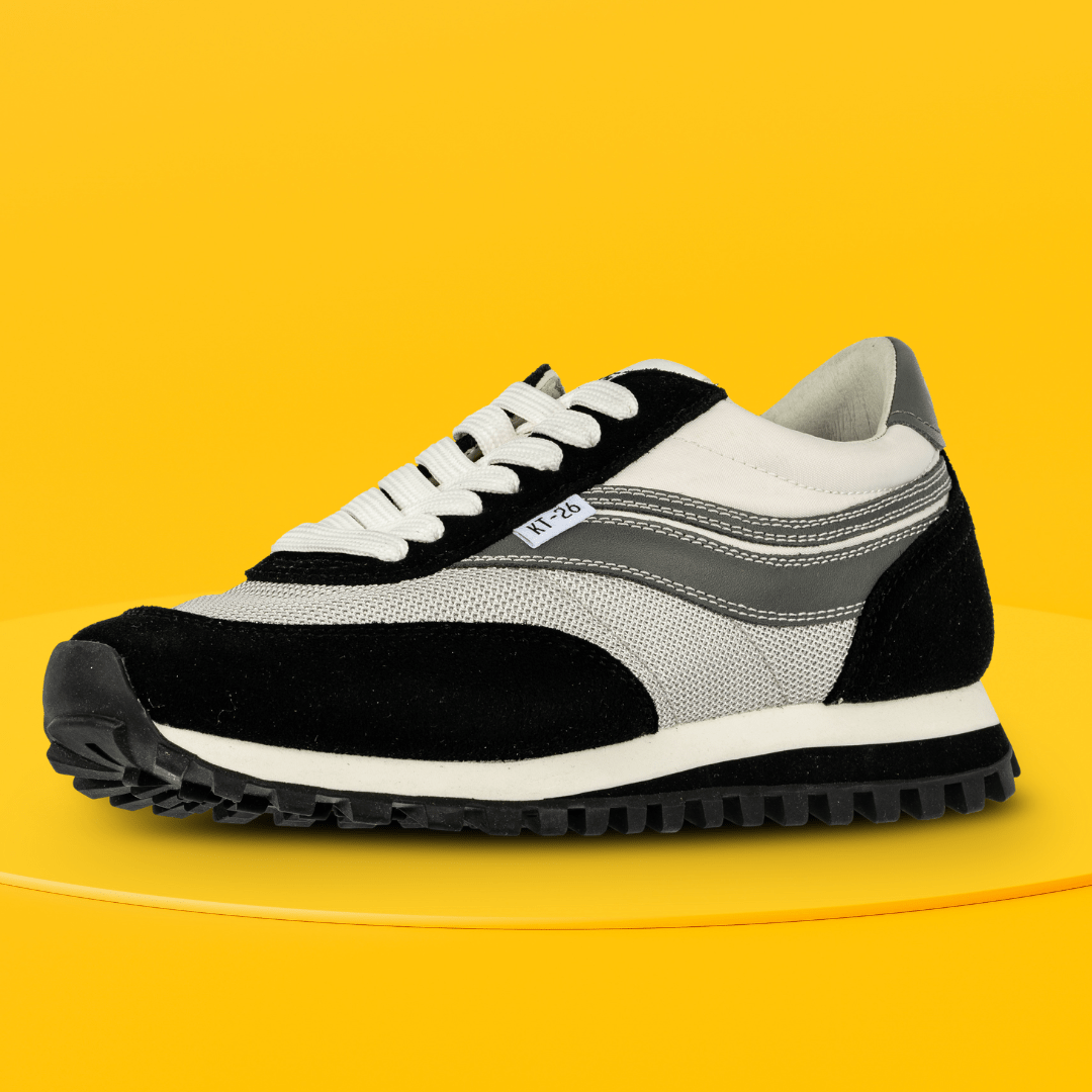 Left angle view of Osaga monochrome shoe for women