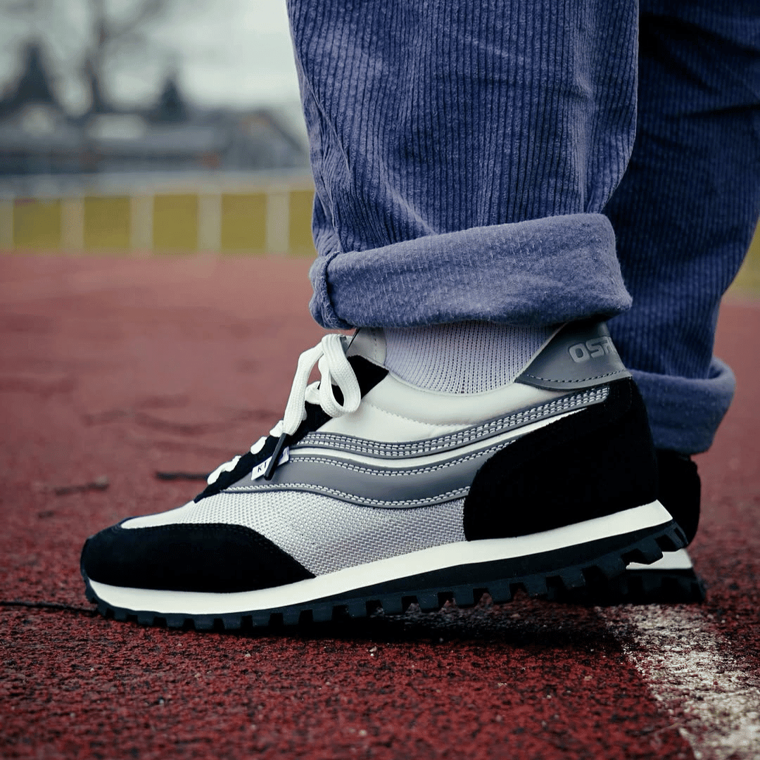 Osaga KT-26 Unisex Monochrome Retro Sneaker